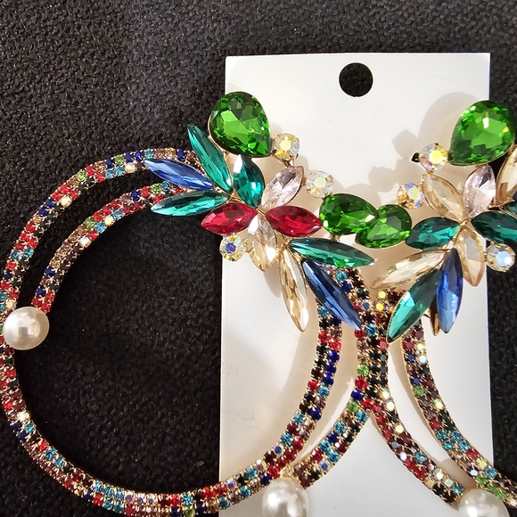 None Jewelry - Multicolor Crystal Floral Hoop Earrings